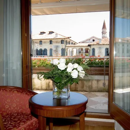 Torre كاستيلفرانكو فينيتو