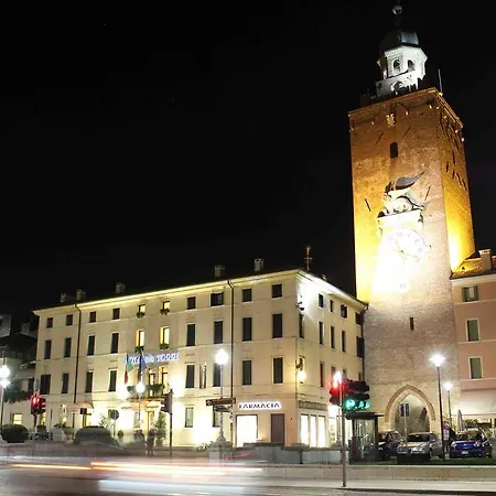 Torre 4* كاستيلفرانكو فينيتو